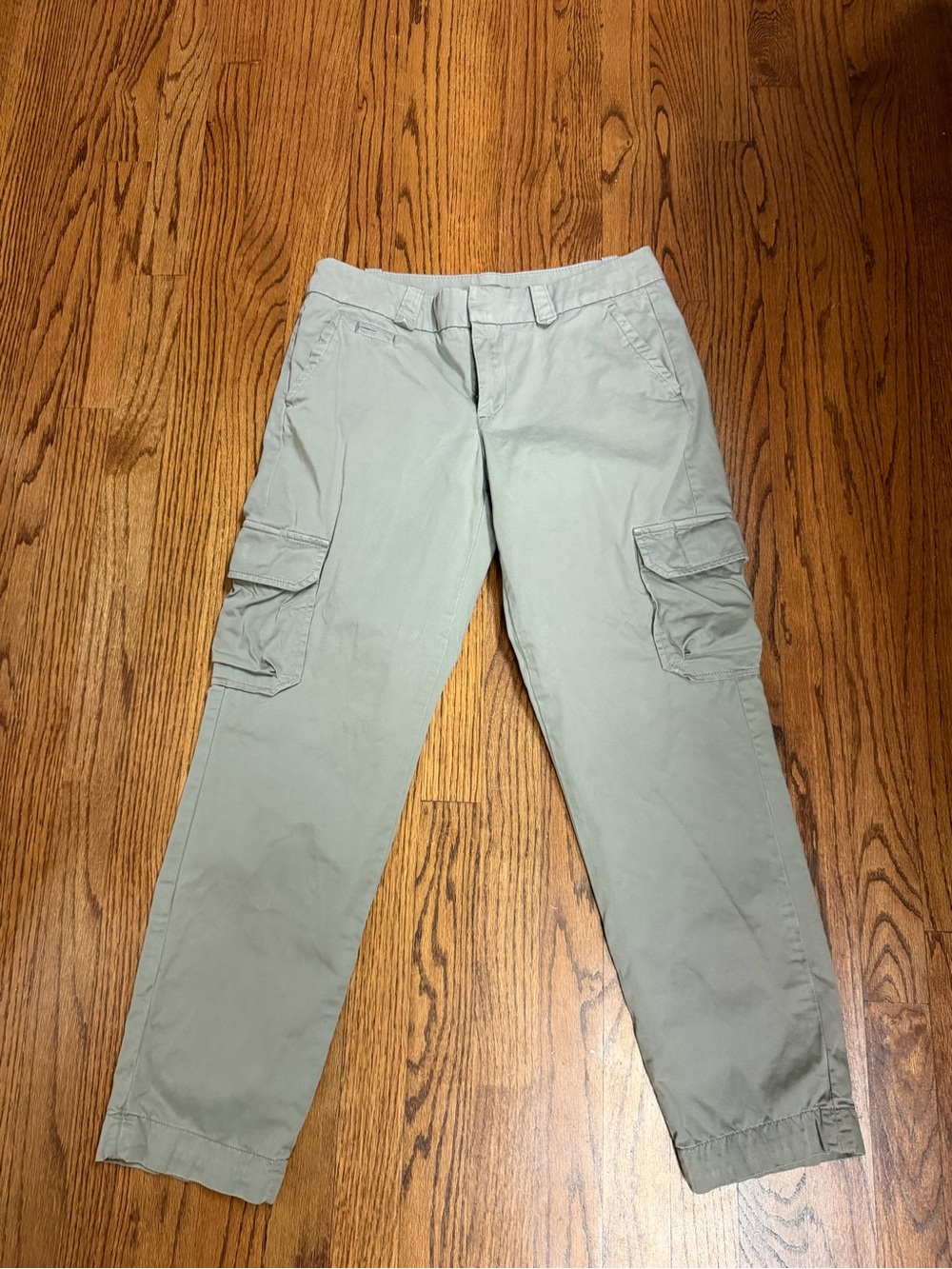GAP Women’s  Sage Green Cropped Cargo Pants